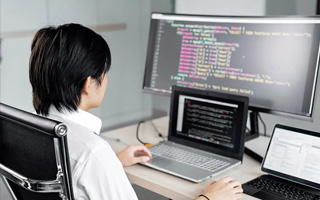 驻马店 api php源码,下载的php源码怎么运行呢？